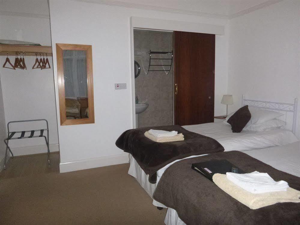 Oasis House Hotel Falmouth Ngoại thất bức ảnh