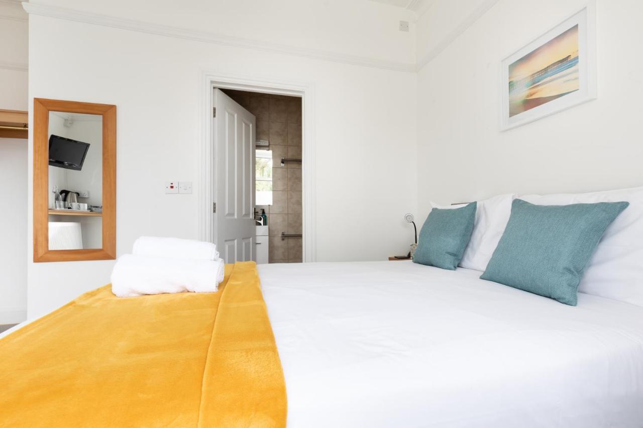 Oasis House Hotel Falmouth Ngoại thất bức ảnh