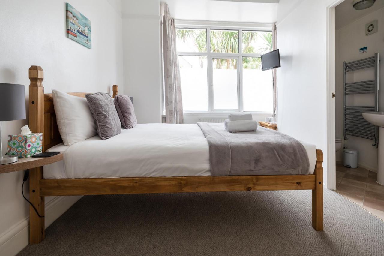 Oasis House Hotel Falmouth Ngoại thất bức ảnh